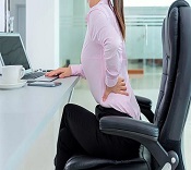 久坐办公室的你是否也无法避免腰背酸痛